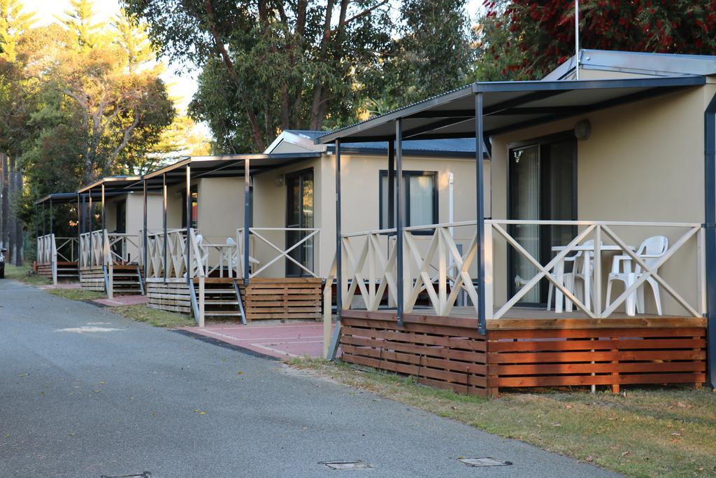 Acclaim Kingsway Tourist Park Hotel Madeley Eksteriør billede